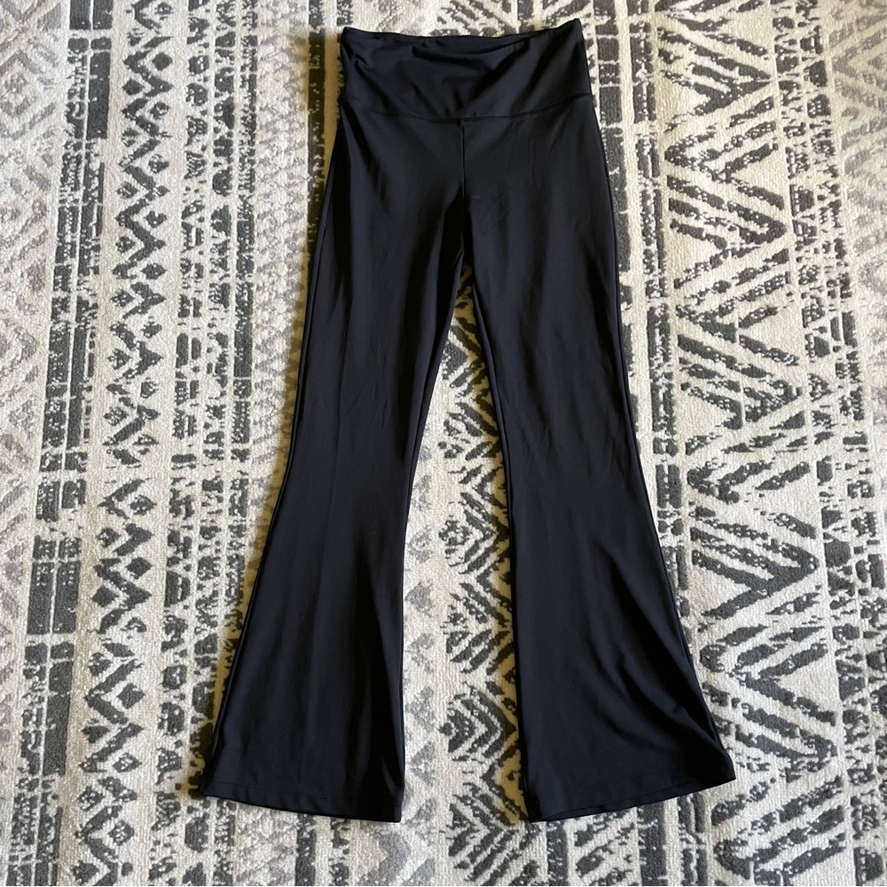 Zyia Flare Light n Tight High Rise Leggings
